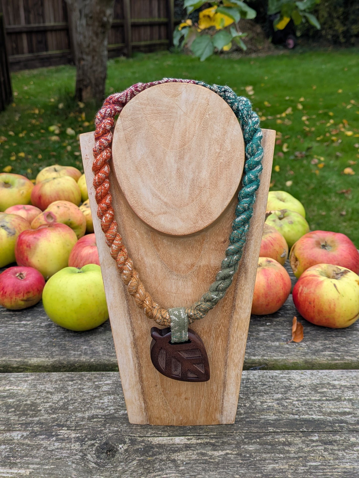 Slingamebobs Necklace with Pendant