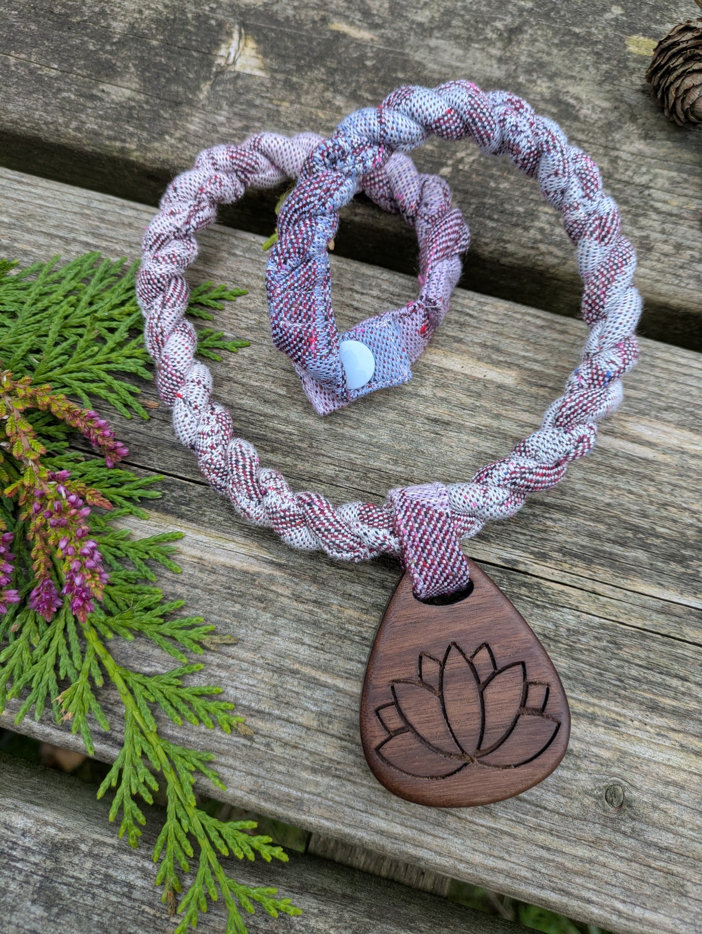 Slingamebobs Necklace with Pendant
