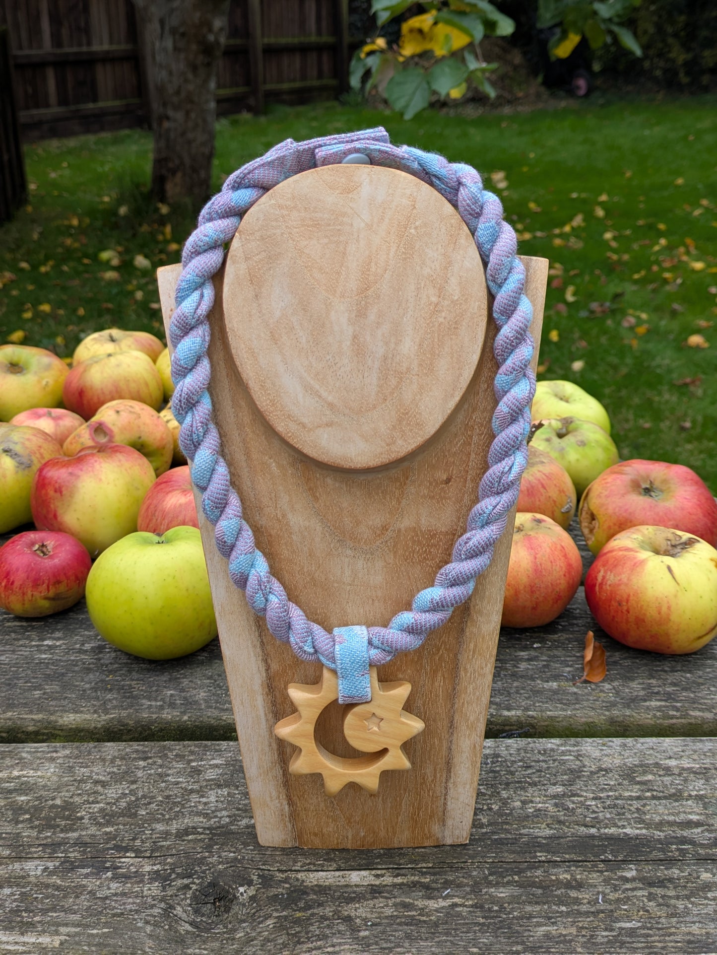 Slingamebobs Necklace with Pendant