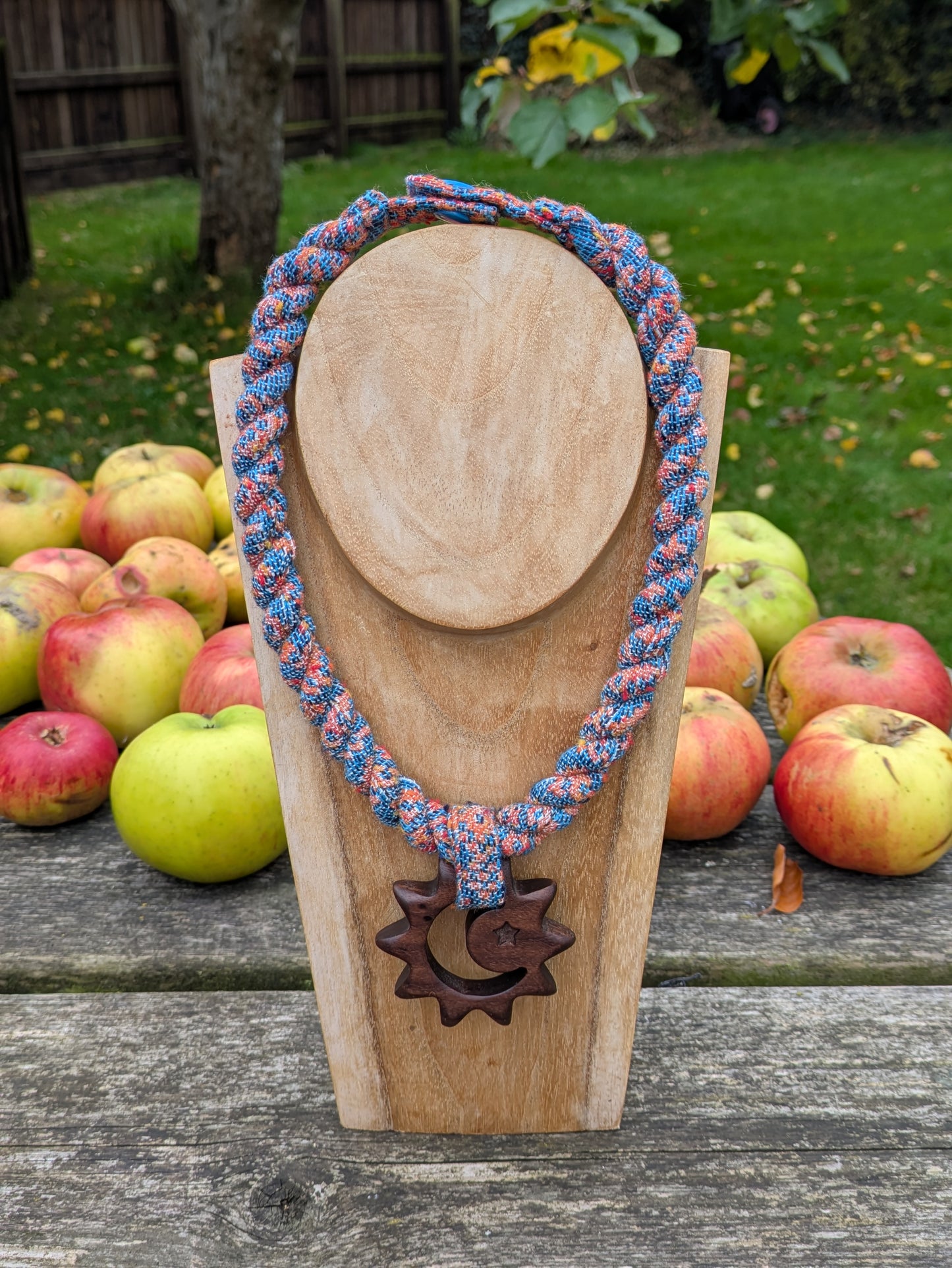 Slingamebobs Necklace with Pendant