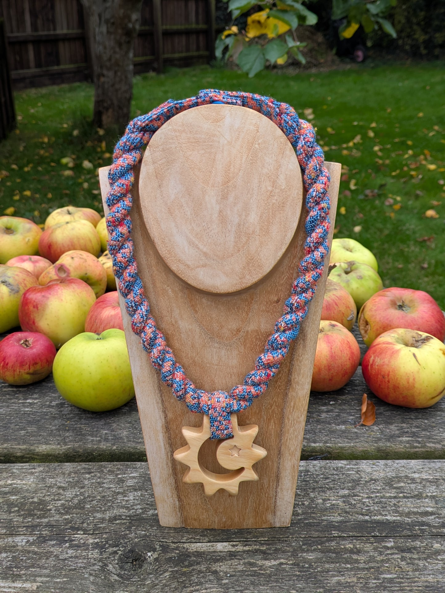 Slingamebobs Necklace with Pendant