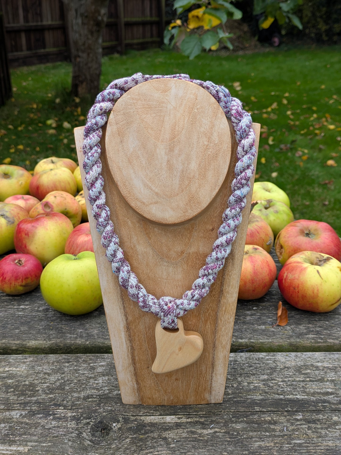 Slingamebobs Necklace with Pendant