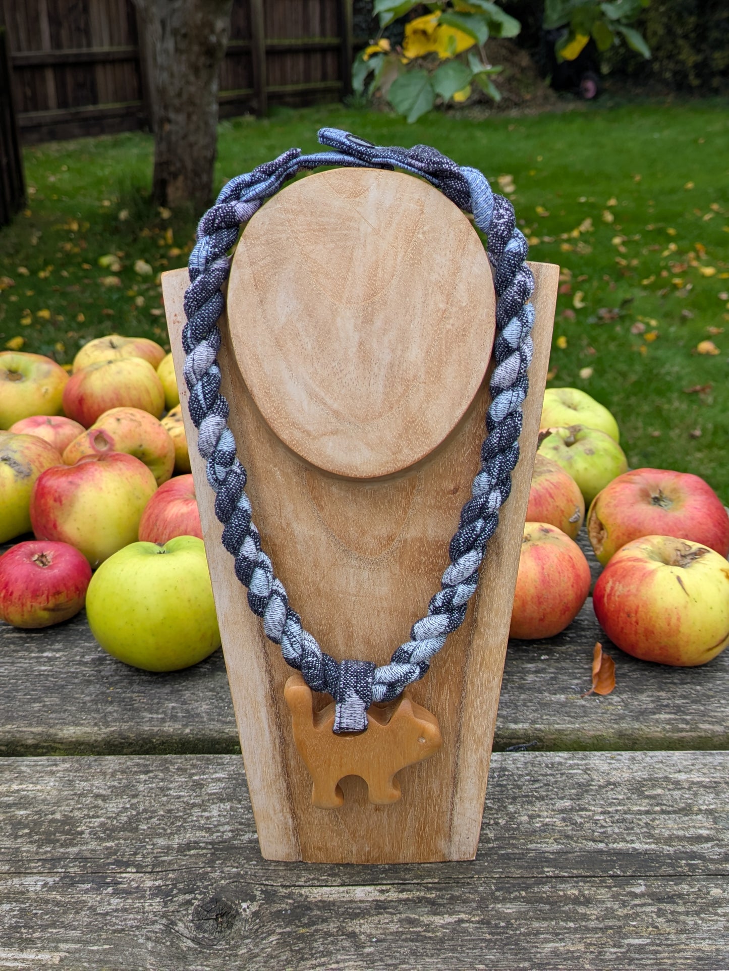 Slingamebobs Necklace with Pendant