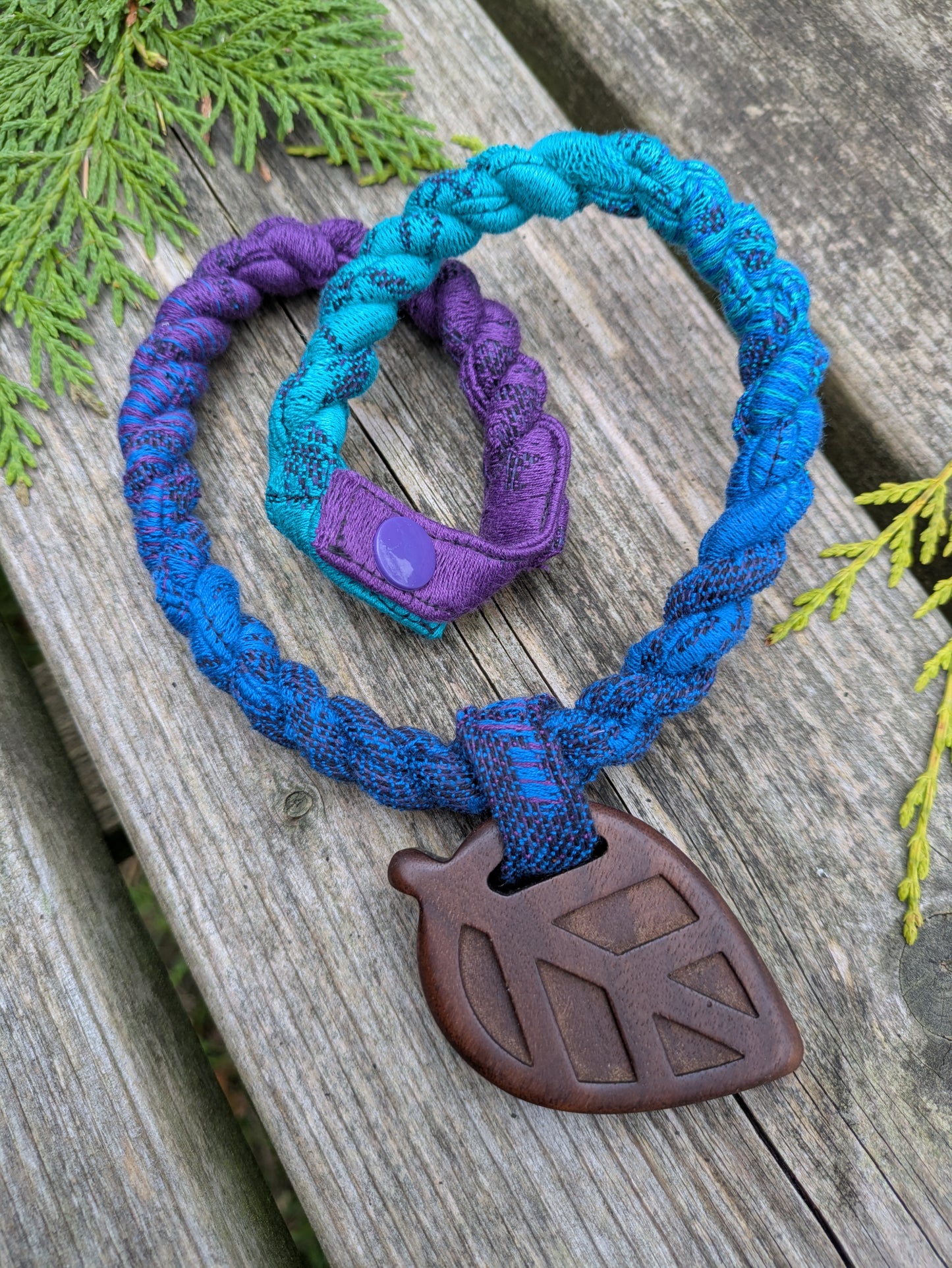 Slingamebobs Necklace with Pendant