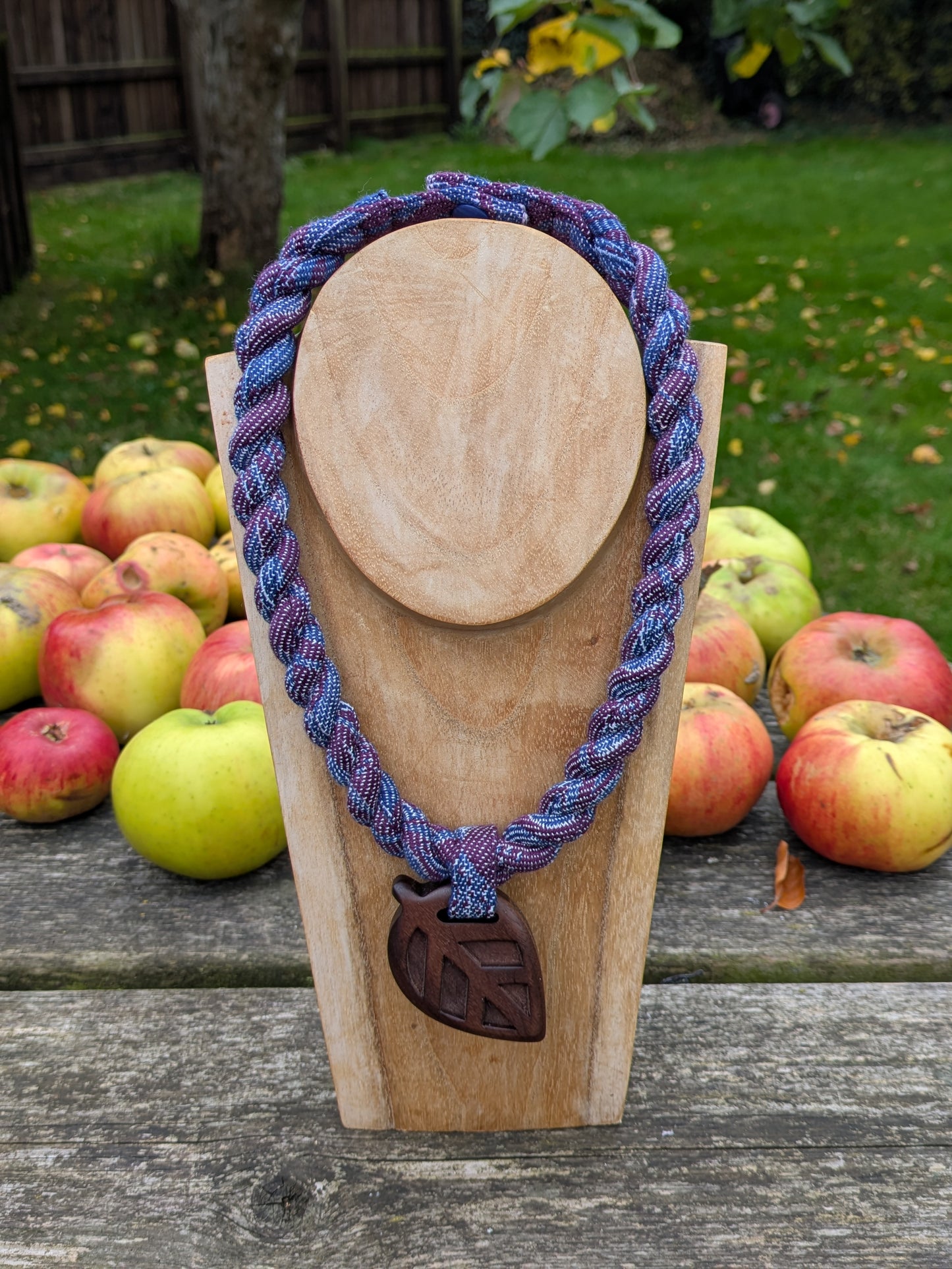Slingamebobs Necklace with Pendant