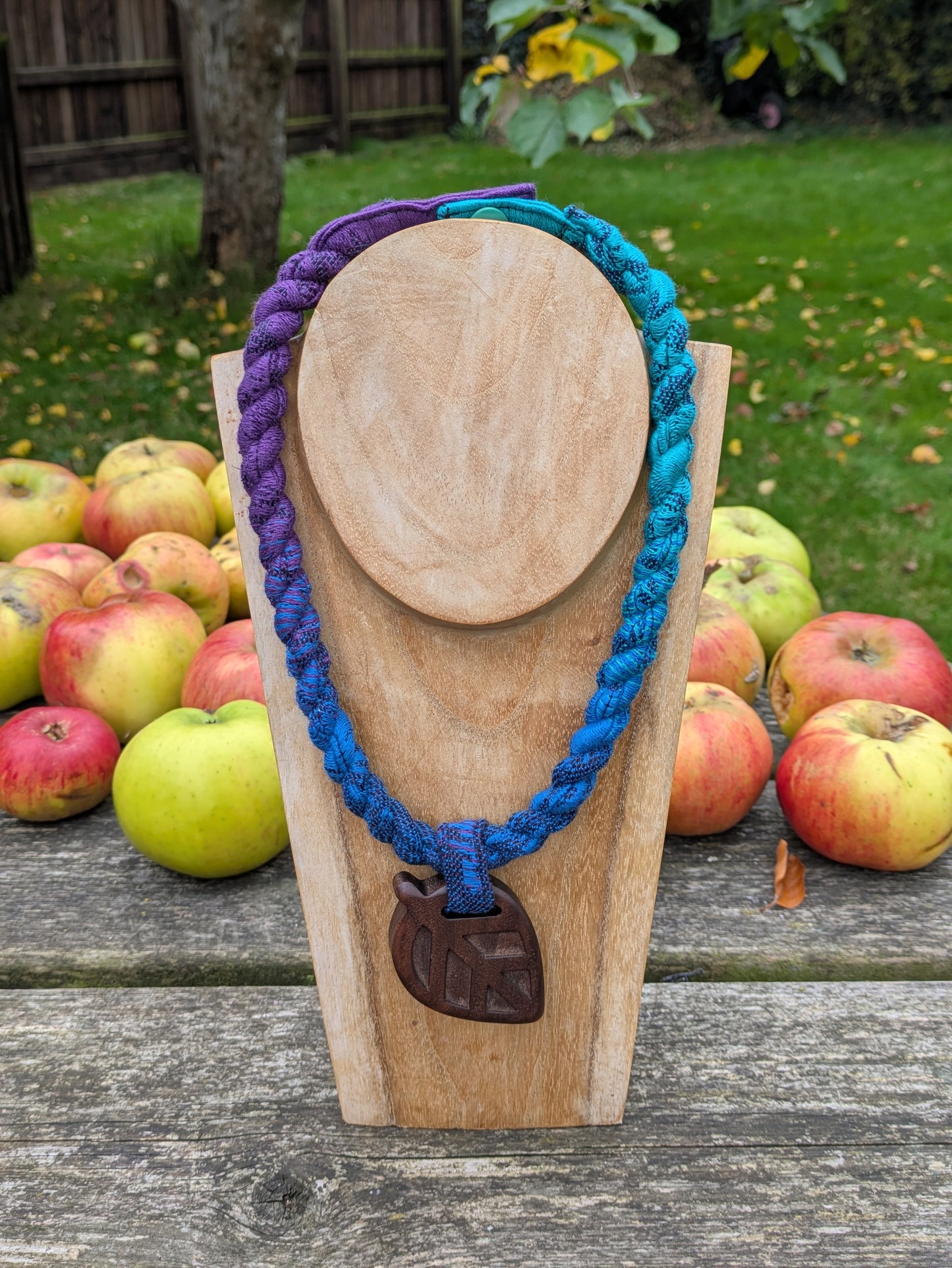 Slingamebobs Necklace with Pendant