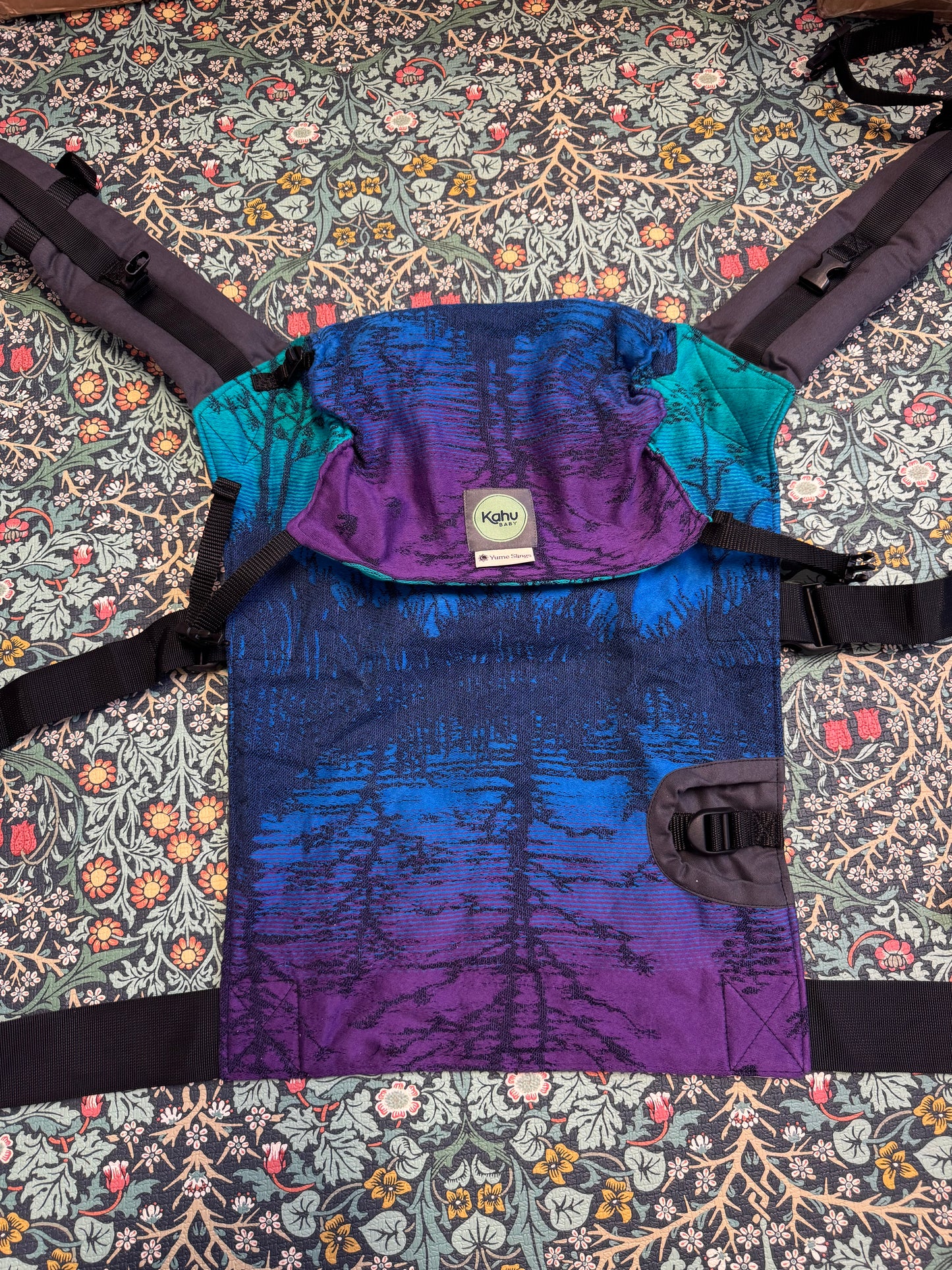 KahuBaby x Yume Reflections Baby Carrier