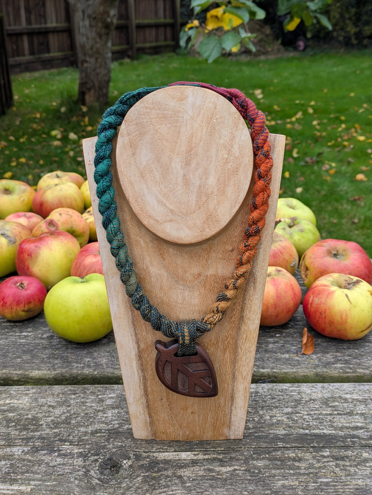 Slingamebobs Necklace with Pendant