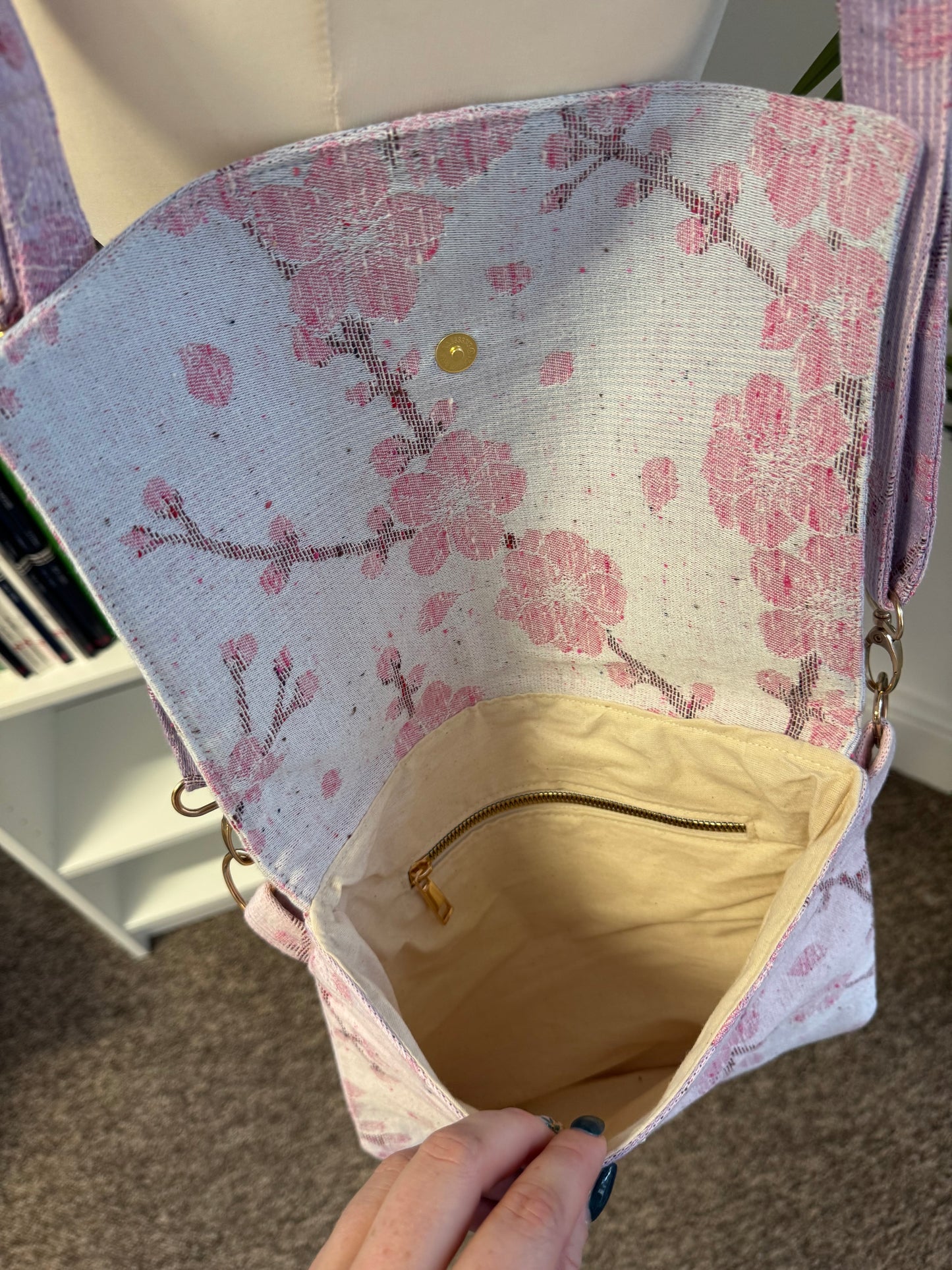 ‘Meredith’ Messenger Bag