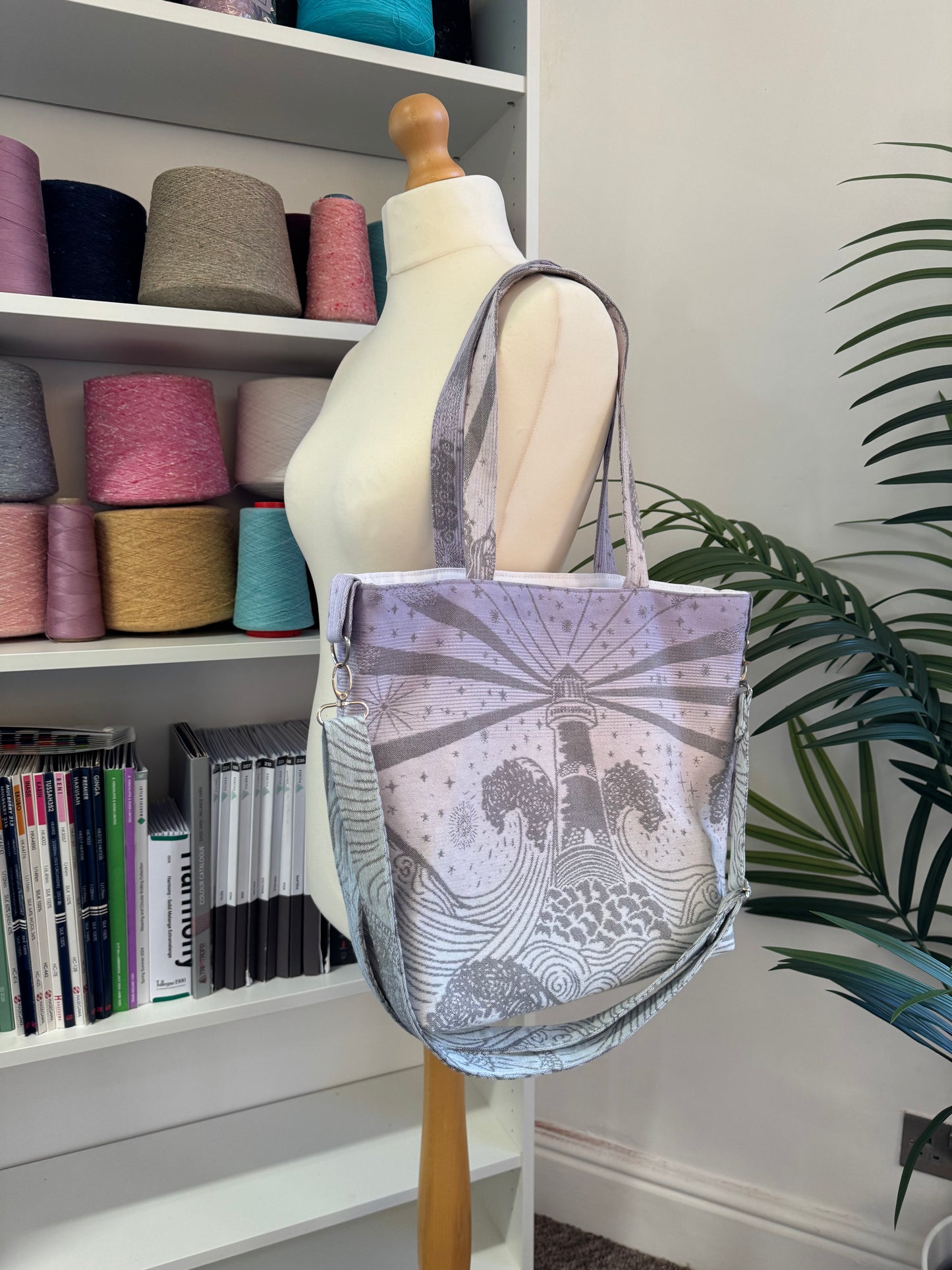 ‘Tori’ Travel Tote Bag